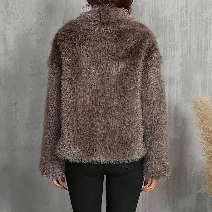 Women's Cropped Faux Fur Jacket Plush Warm Long Sleeve Warm Winter Fur Coat Women Jacket Shaggy Furry Outerwear with Pockets