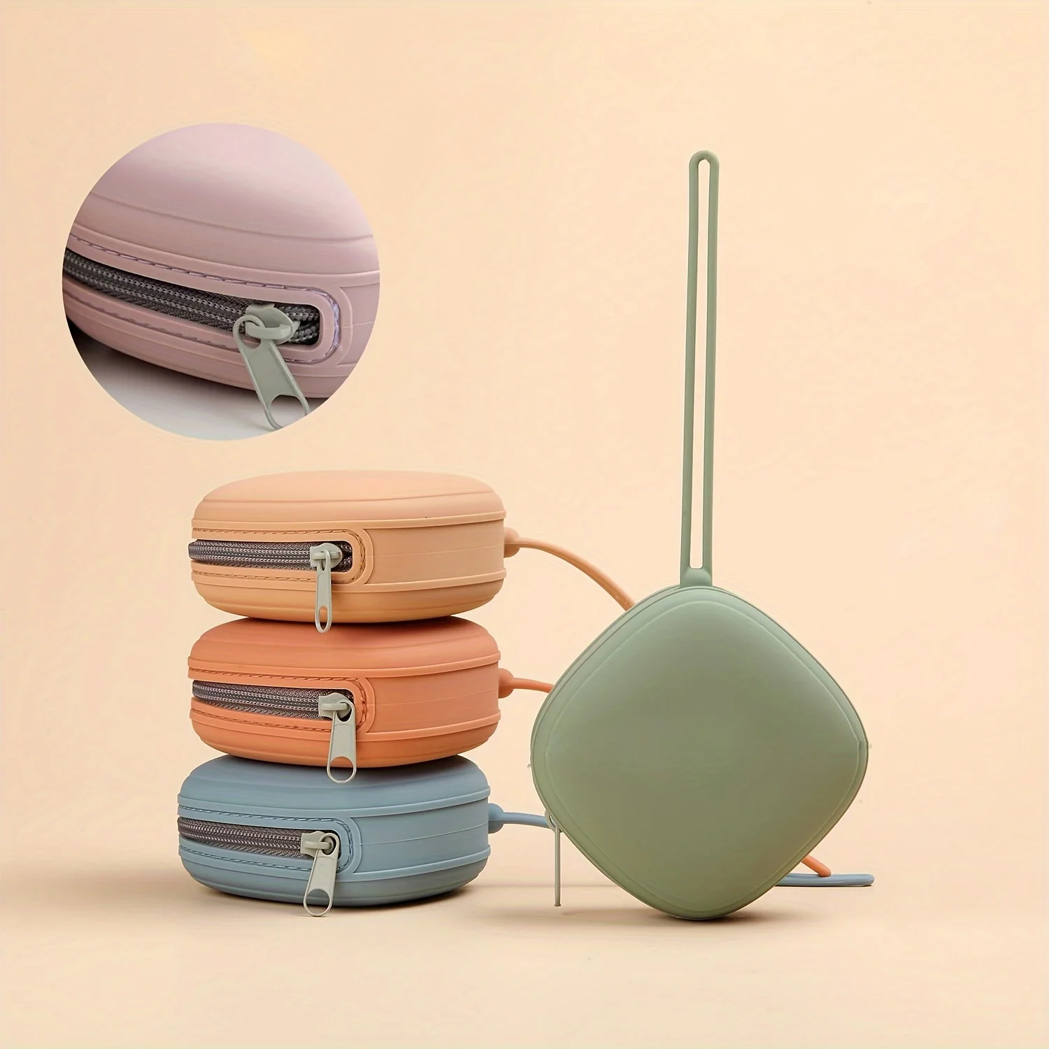 

Silicone Pacifier Holder Case, Portable Pacifier Storage Container, Easy to Clean Travel Pacifier Accessories