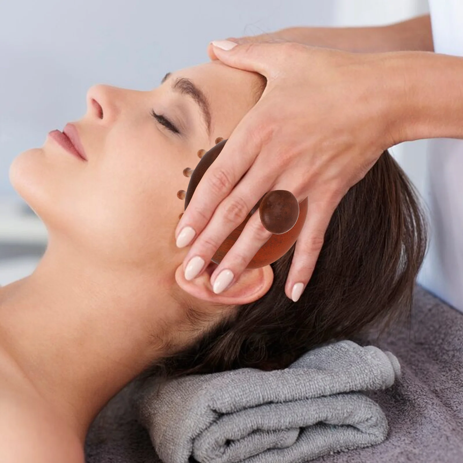 

Handheld Scalp Massager Comb Natural Wood Detangler Round Shape Hair Brush for Deep Conditioning and Relaxation Therapy