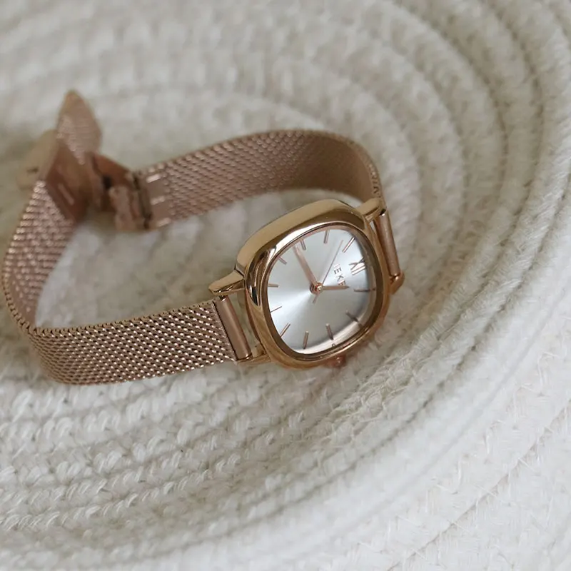 New Luxury Women'S Watch, Simple And Versatile, Small Watch With An Artistic And Exquisite Style, Perfect As A Gift For Women.