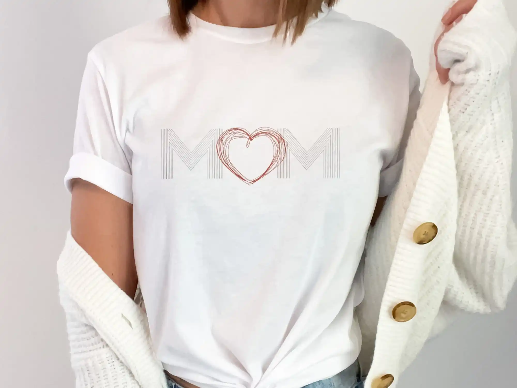 Elegant Mom Heart T Shirt Perfect For Mothers Day Love Theme Stylish Womens Adorable Appreciation Design