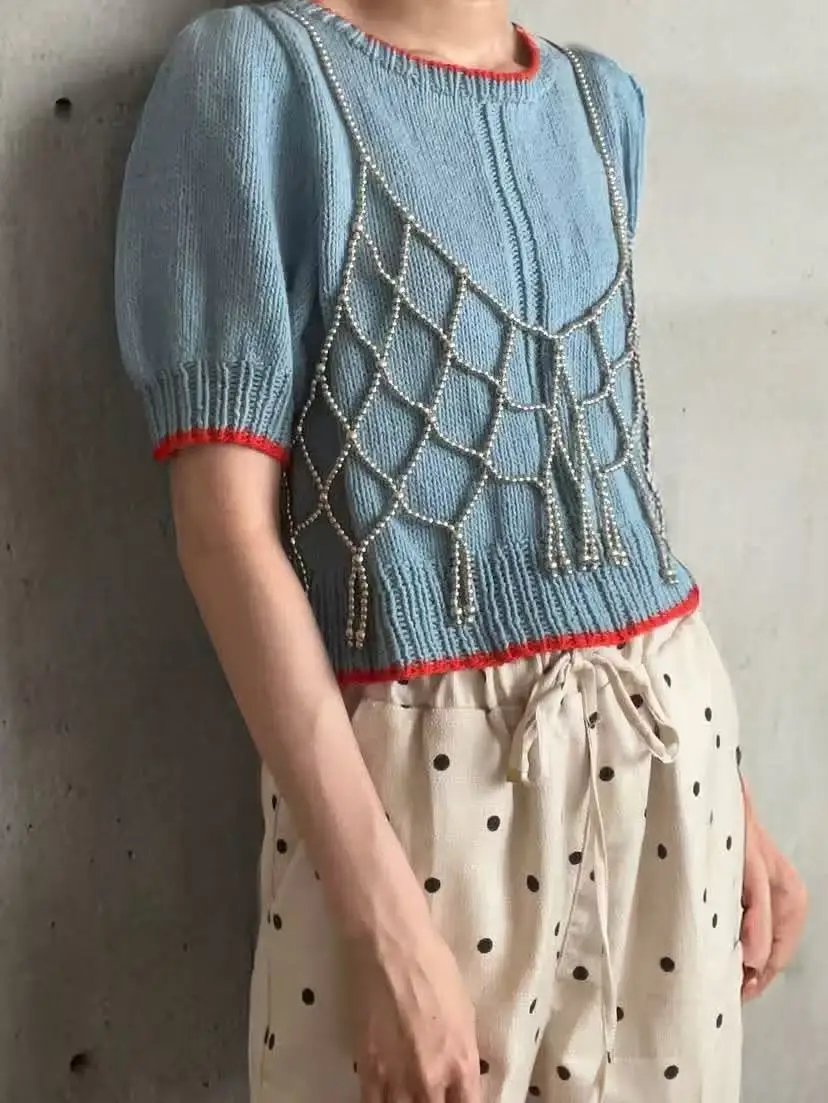 Sommerliches neues, dünnes Kurzarm-Oberteil mit modischem und vielseitigem Flair, lockerem Rundhalsausschnitt und einfachem Pullover-Design. – Detail 3