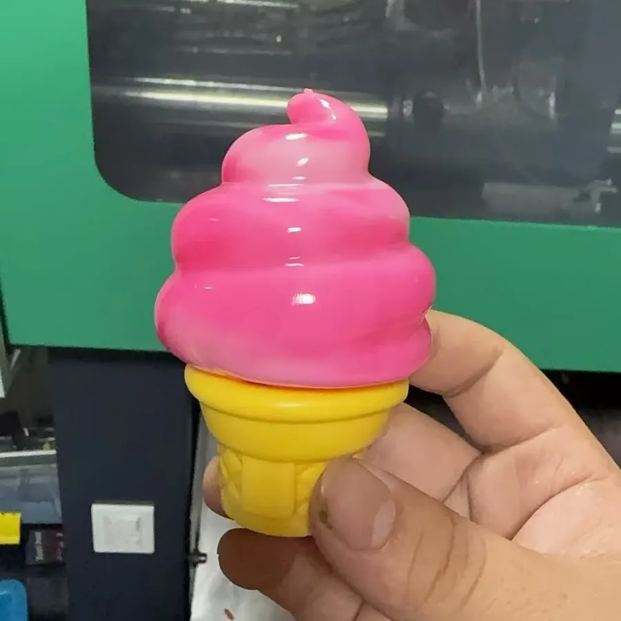 

Ice Cream Squeeze Toy Soft Slow Rising Sensory Funny Toy for Stress Relief Desktop Ornament Festival Gift For Friends