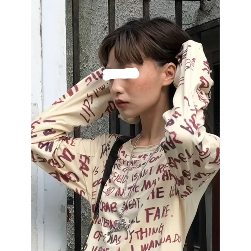 

Women's Letter Printed T-shirt Top Retro Punk Street Loose Irregular