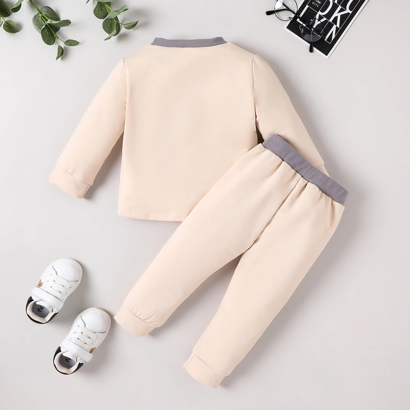 2PCS Soft And Comfortable Multi-Colored Streamlined Cotton Casual Suit For Babies And Girls In Spring And Autumn