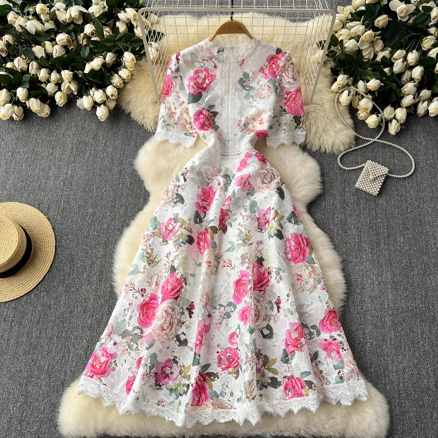 

Summer Gorgeous Flower Embroidery Hollow Out Lace Dress Women O Neck Short Sleeve Floral Zipper Slim High Waist Holiday Vestidos