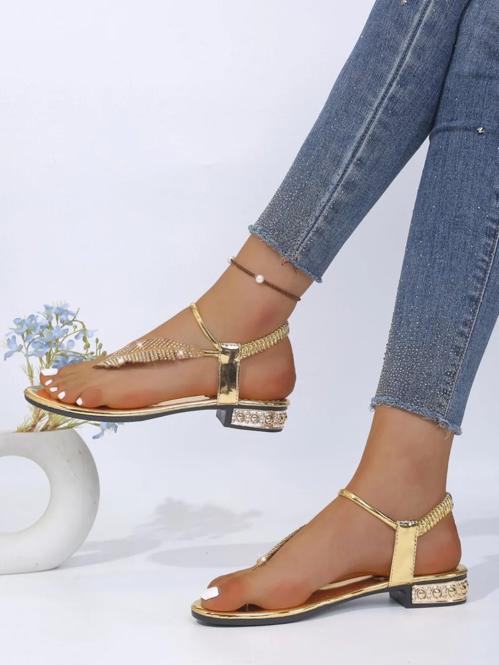 2026 Neue Damen-Sandalen Mode Strass-Verzierte Sandalen Einfache Bequeme Freizeitschuhe für Frauen Designer Leichtgewichtige Schuhe – Detail 7
