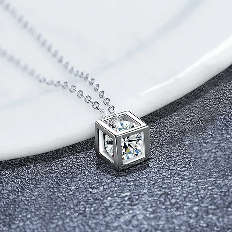 S925 pure silver moissanite Rubik's Cube necklace, women's square pendant, collarbone chain accessory, directly supplied by the