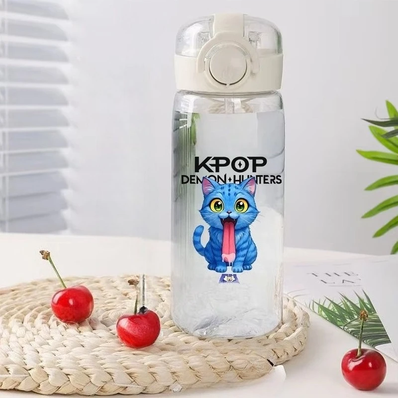 

440 мл Kpop Demon Hunters большие пластиковые соломенные чашки с мультяшным принтом уличные портативные бутылки для воды для мальчиков и девочек чашка для питья подарок
