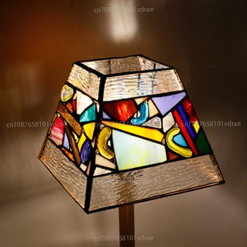 Glass Abstract Geometric Welded Table Lamp Team-Building Activity DIY Kit—Trapezoidal Style, Random Patterns