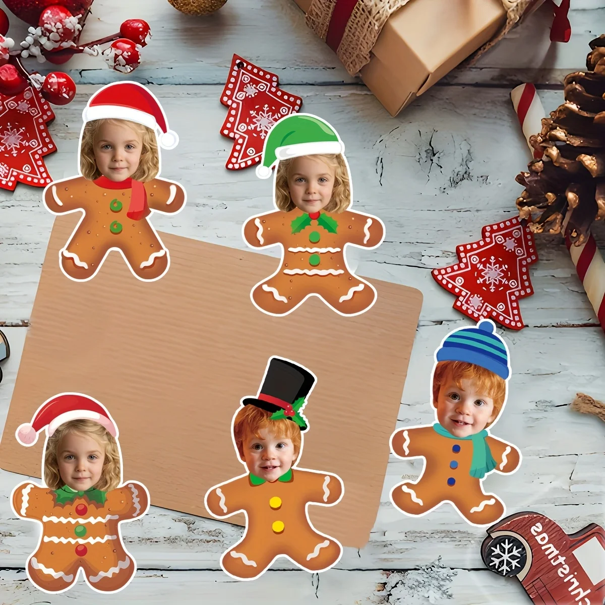 Maßgeschneiderter Gesichts-Lebkuchenmann-Weihnachtsaufkleber mit Weihnachtsmütze-Design, geeignet für Weihnachtsfeiern und Dekorationen