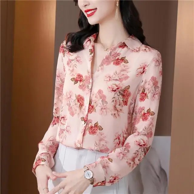 Long Sleeved Simulation Silk Shirt for Women in Spring 2024 High-end Fashion Temperament Versatile and Thick Touch Top Trendy