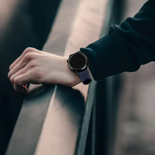 Imagen 2 del producto Correa de reloj de silicona WOCCI, correas de reloj deportivas de liberación rápida para caja de esfera redonda, correas impermeables para hombres y mujeres, tamaño 20 mm 22 mm