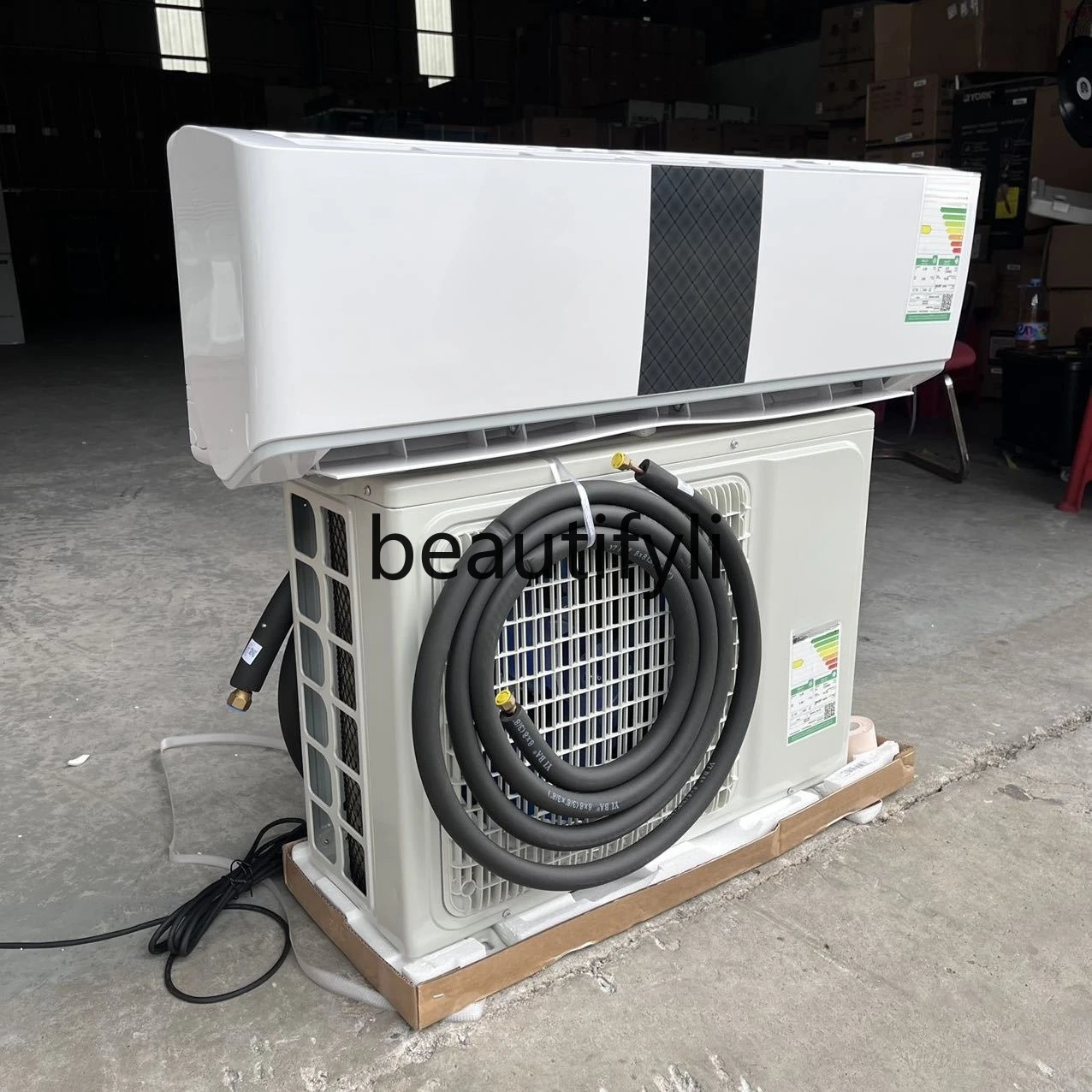 12000Btu split type, air conditioner, heating and cooling hanging machine 1.5P spilt-type air conditioner