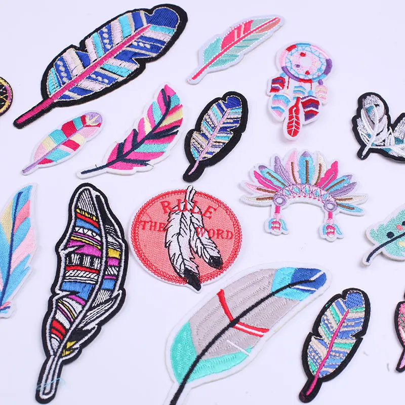 

Oeteldonk Iron on Plumage Patches Color Dreamcatcher Feather Embroidered Patches for Clothing Thermoadhesive Stickers on Clothes