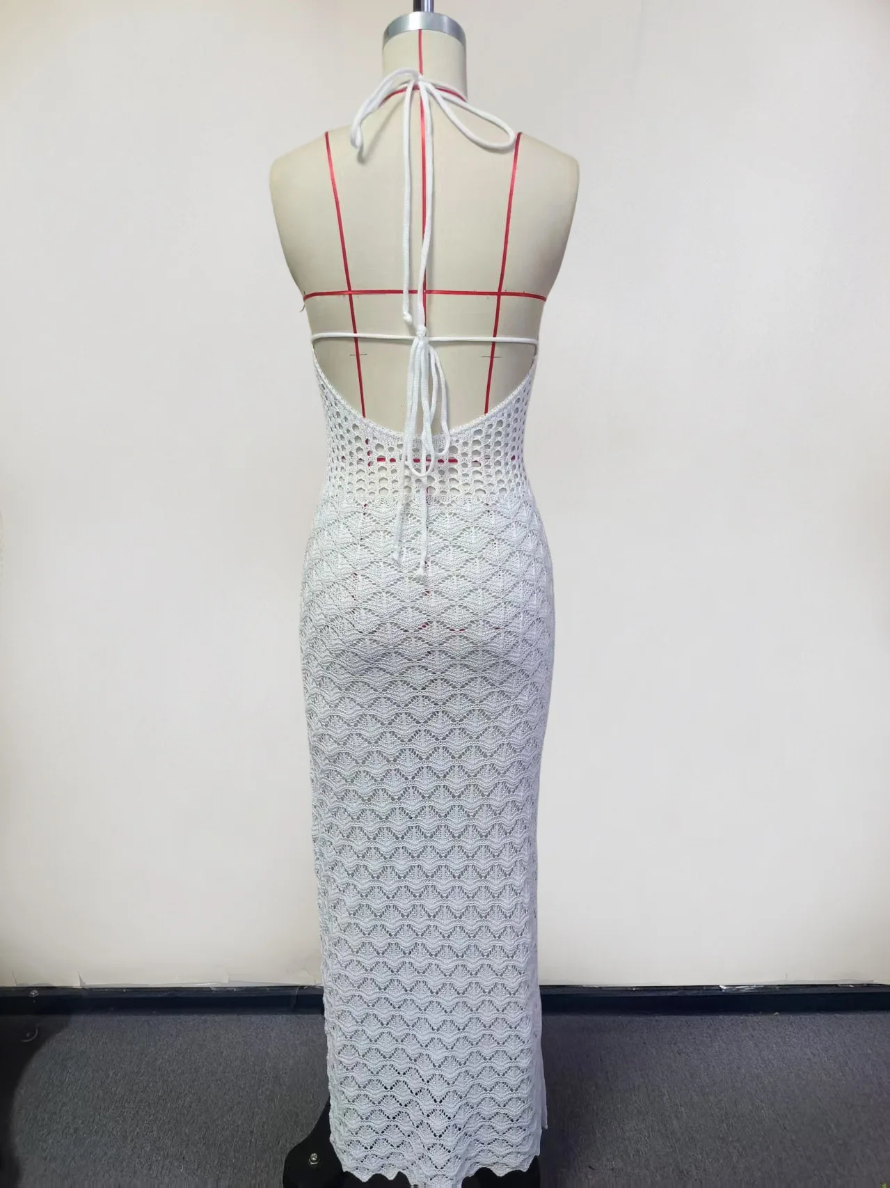 Abito lungo da spiaggia aderente con cinturino per spaghetti ritagliato in maglia sexy 2026 Abito estivo da donna per club party, costume da bagno, copricostume