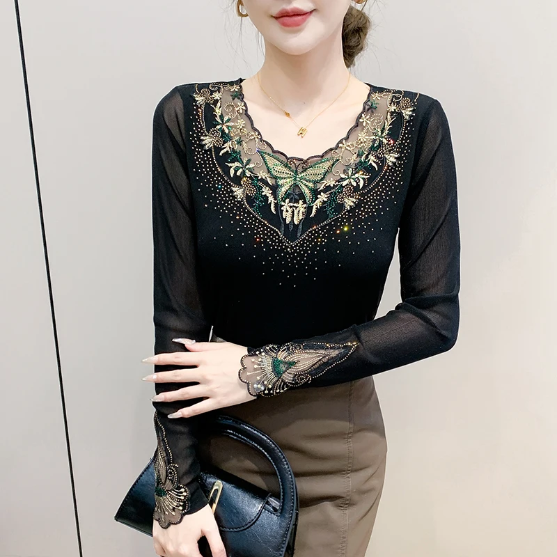 MadBlack-Women's European T-Shirt, Sexy V Neck Embroidery Diamond, Streetwear Long Sleeve Slim S-3XL Tee, 2025 Autumn T59634CC