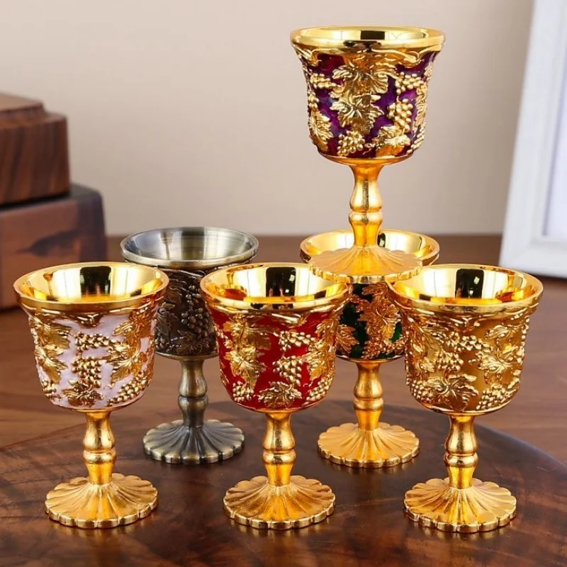 

Mini Wine Glass, Multiple Colors Delicate Vintage Spirits Goblet, Alloy Portable Chalice Cup Friends Festive Decoration,1pcs
