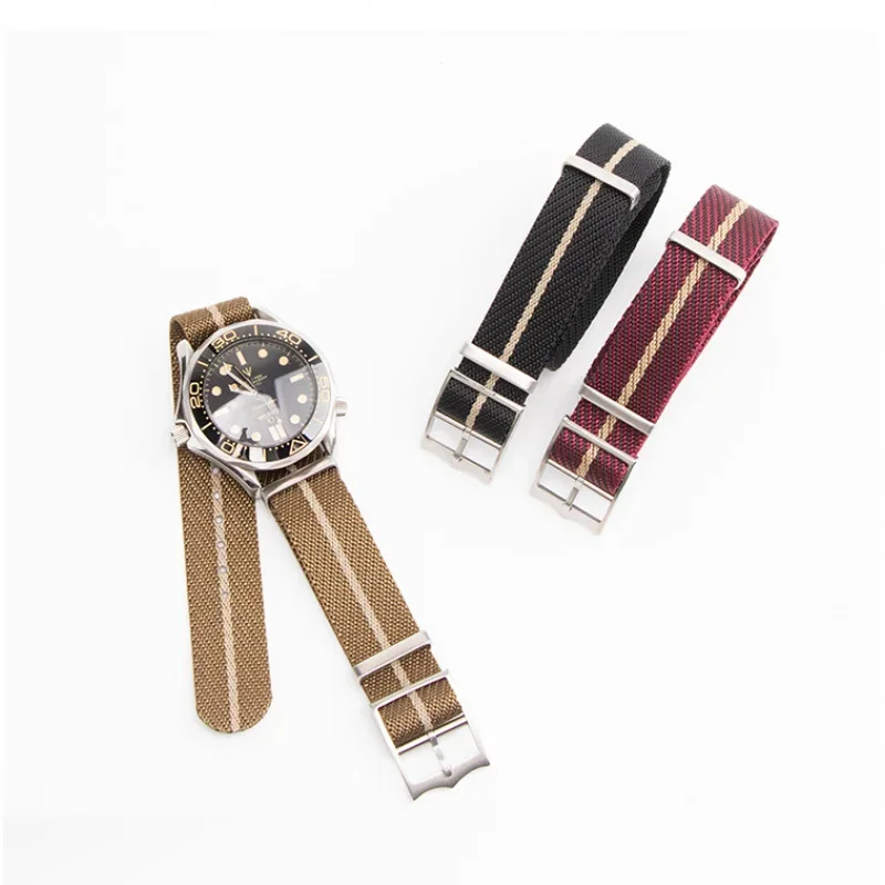 Cinturino in nylon morbido 20mm 22mm cinturino in tela pregiata fibbia ad ardiglione in acciaio inossidabile condimenti di ricambio orologio Seiko Omega universale B