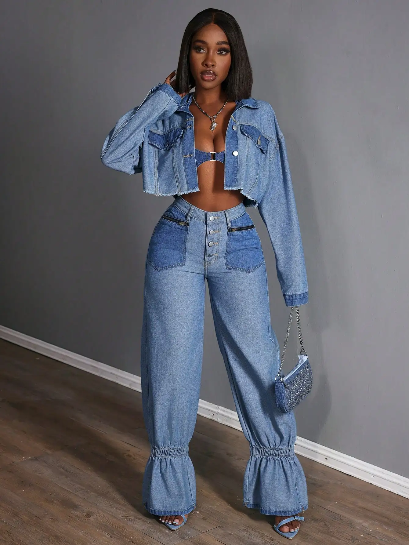 

Женская укороченная джинсовая куртка с рваным краем и пуговицами спереди, повседневный летний стиль