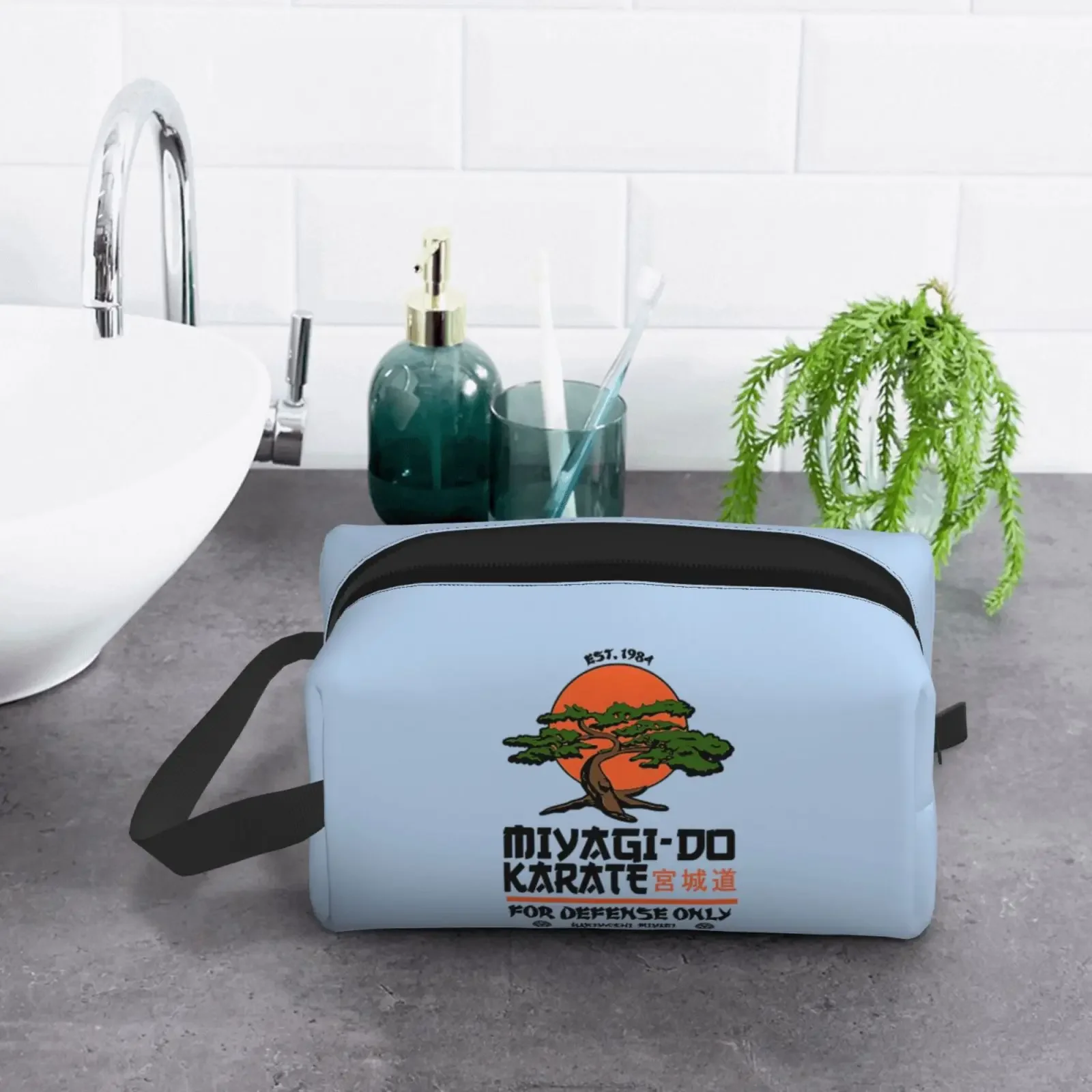 Travel Miyagi Do Karate Distress Karate Kid Cobra Kai Toiletry Bag Fashion Makeup Cosmetic Organizer Beauty Storage Dopp Kit Box