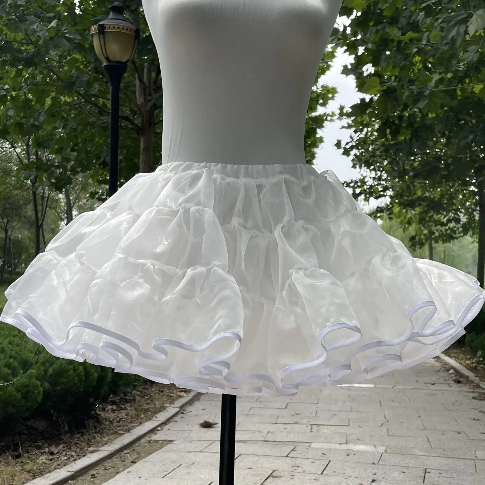 Lolita Super Violent Boneless Support Cosplay Daily Puffy Skirt Short Skirt Support Girl Anime Cosplay Fluffy Short Skirt