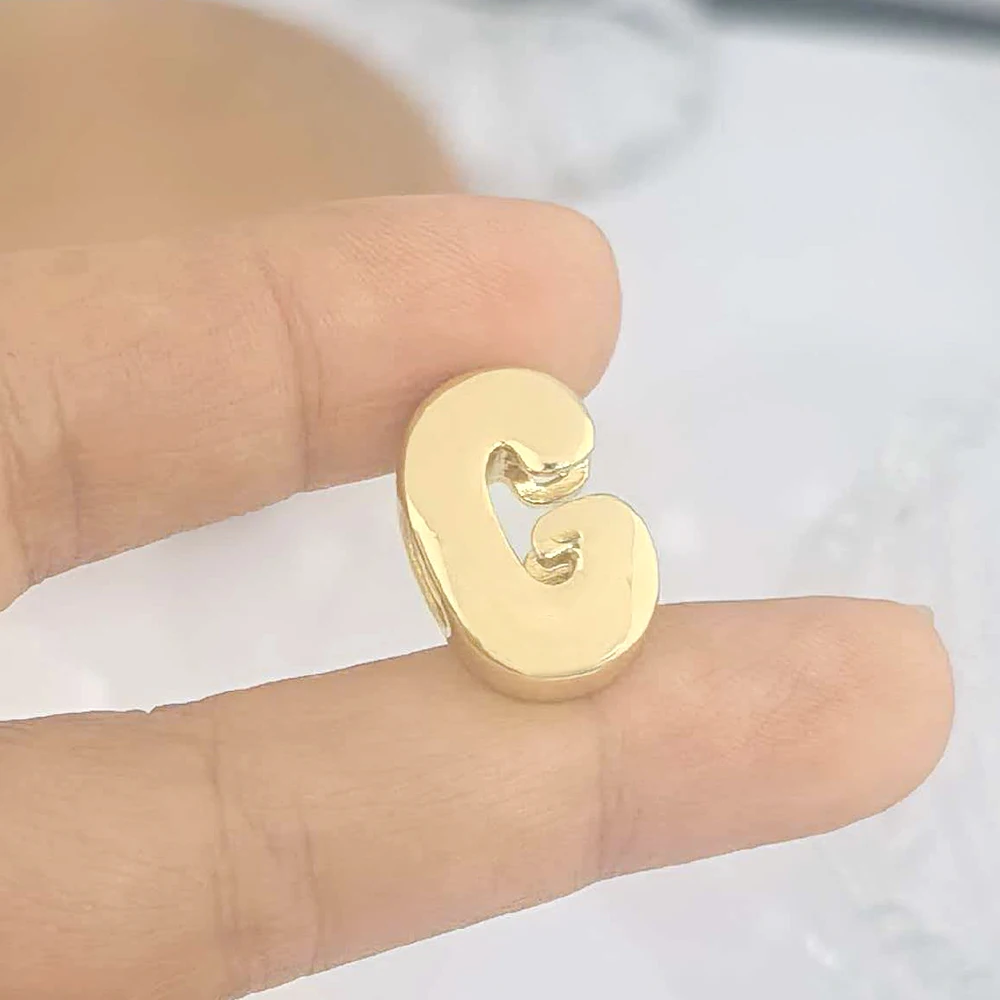 QMHJE Initial Alphabet Buchstaben Spacer Perlen für Armband Großes Loch Stern Herz Charm Anhänger Gold Farbe DIY Herstellung Kupfer Großhandel