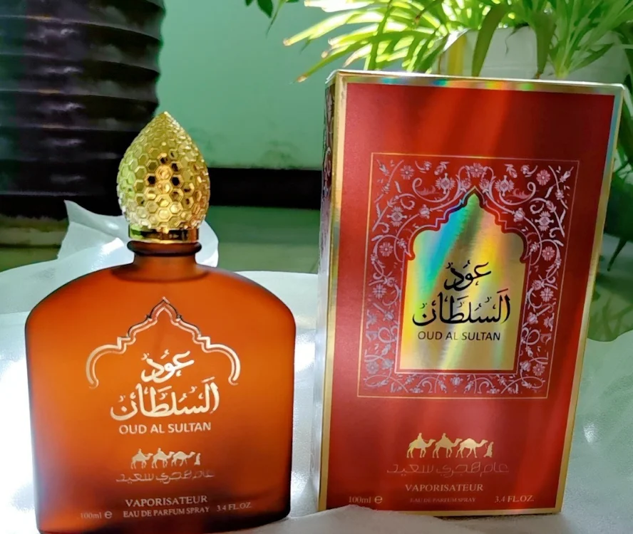 

Арабский парфюмированный спрей для тела 100 мл, дизайн флакона Gold Black, экзотический аромат ванили, для мужчин, для свиданий.