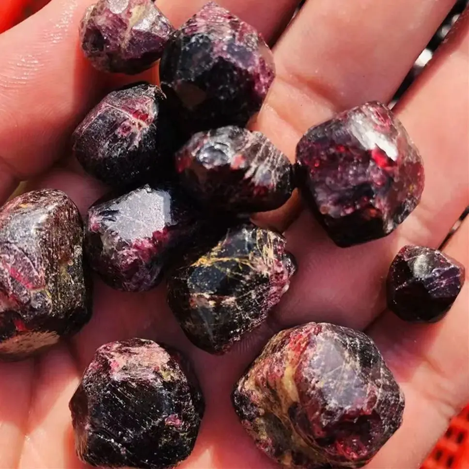 100% Natural Red Garnet Crystal Rough Stone Original Gemstone Lot Mineral Raw Stones Specimen Healing Minerals Spiritual Gift