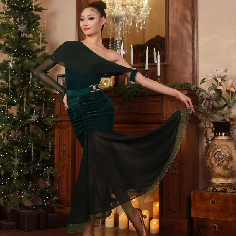 Weibliche Ballroom Dance Performance Kleidung Erwachsene Rumab Latin Dance Kostüme One Sleeve Latin Top Modern Dance Rock SL14821