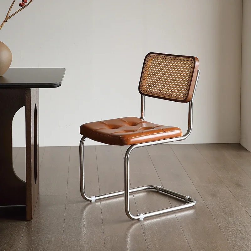 Minimalist โลหะเก้าอี้รับประทานอาหารสีดําคลาสสิกราคาถูกออกแบบเก้าอี้รับประทานอาหารห้องครัว Sedie Sala Da Pranzo บ้านเฟอร์นิเจอร์