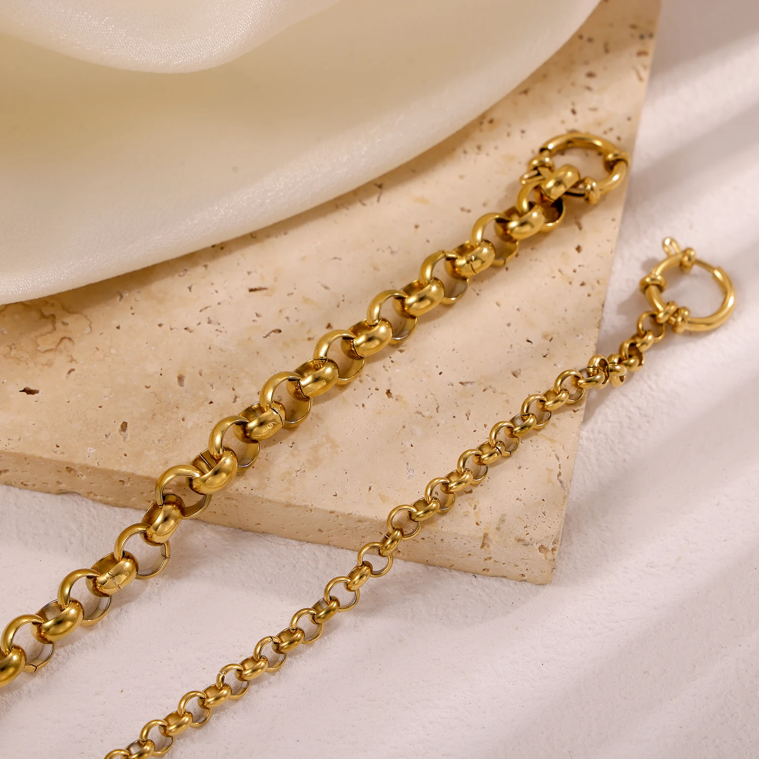 CARLIDANA Inspire Stainless Steel Jewelry Thick Set Bracelets Simple Chunky Chain Layered Gold Plated Bracelet Cheap Jewelry