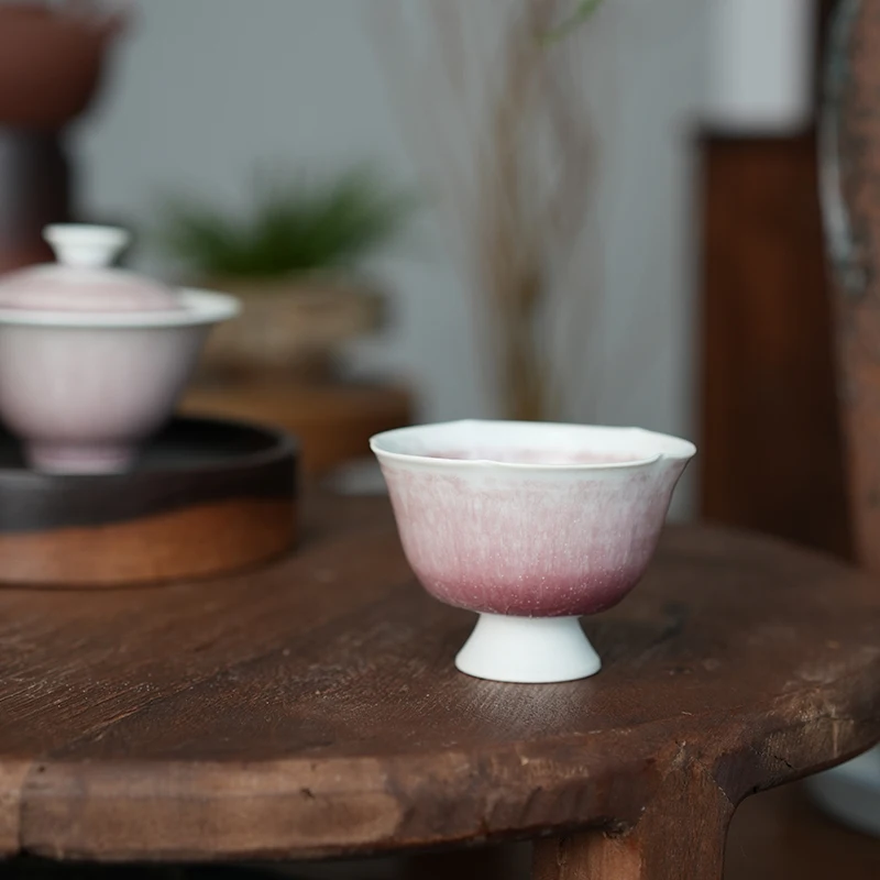 

First Love Big Flower Mouth Jingdezhen Pure Handmade Ice Cracked Glazed Kiln Refined Tea Cup 85ml