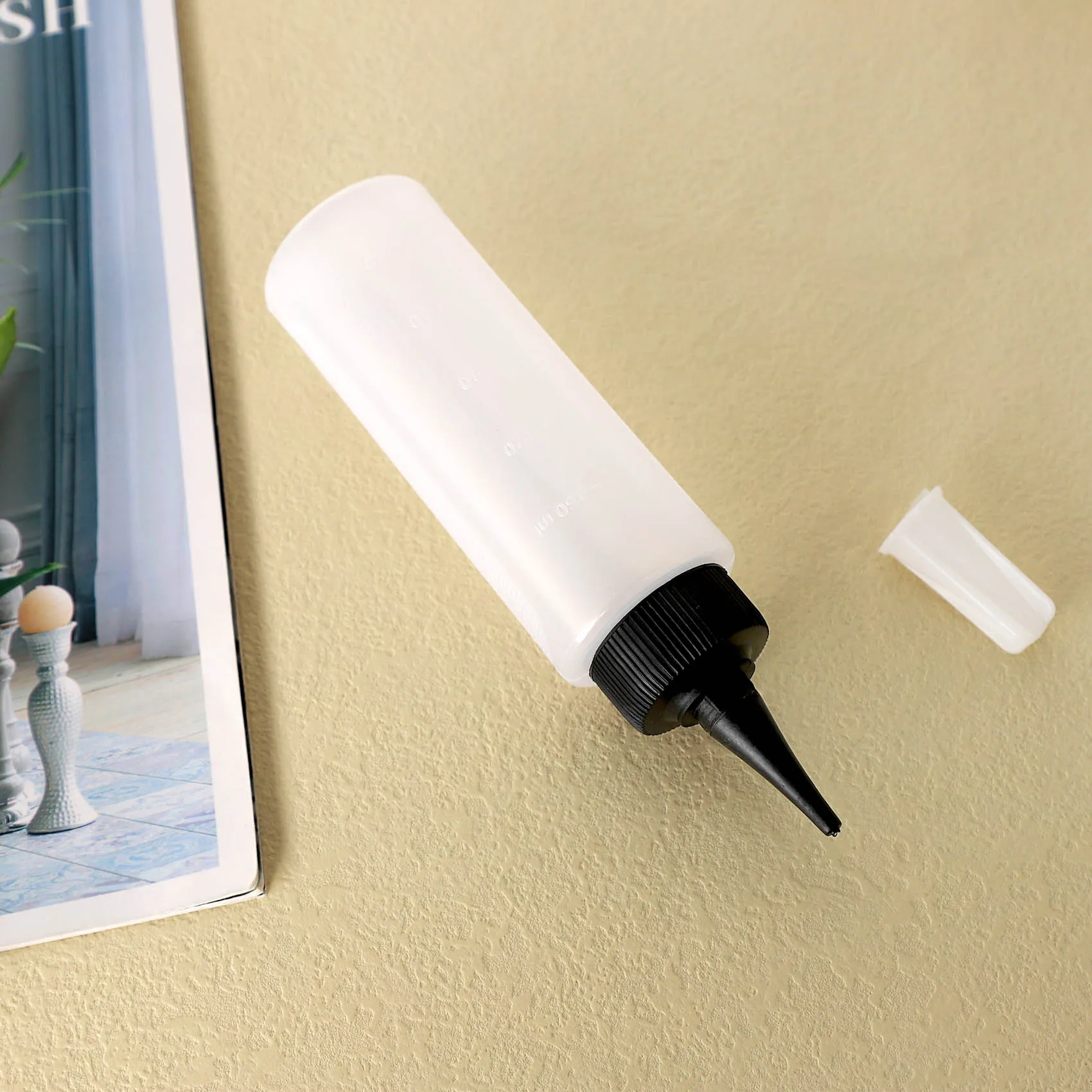 150ml Salon Hair Color Measuring Applicator Bottle Scale Hairdressing Tool