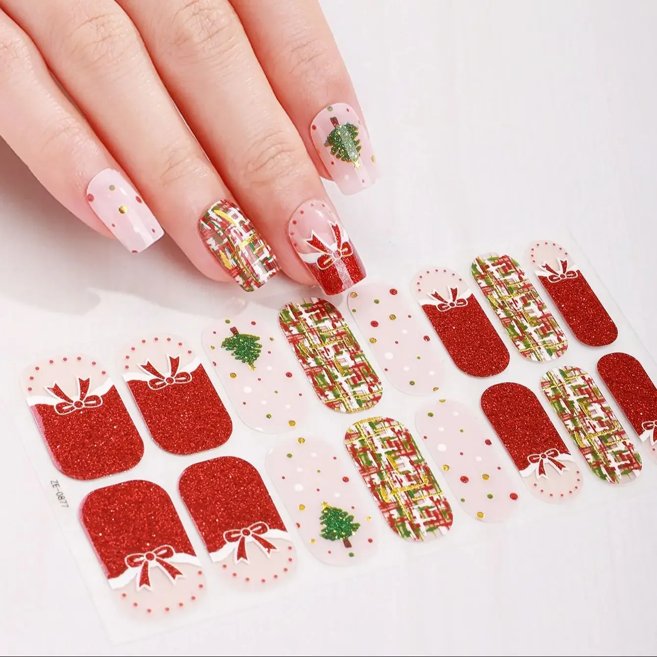 16tips Christmas Winter Snowflake Snowman Baking-Free Adhesive Nail Strips Patch Slider Full Cover Nail Decoration