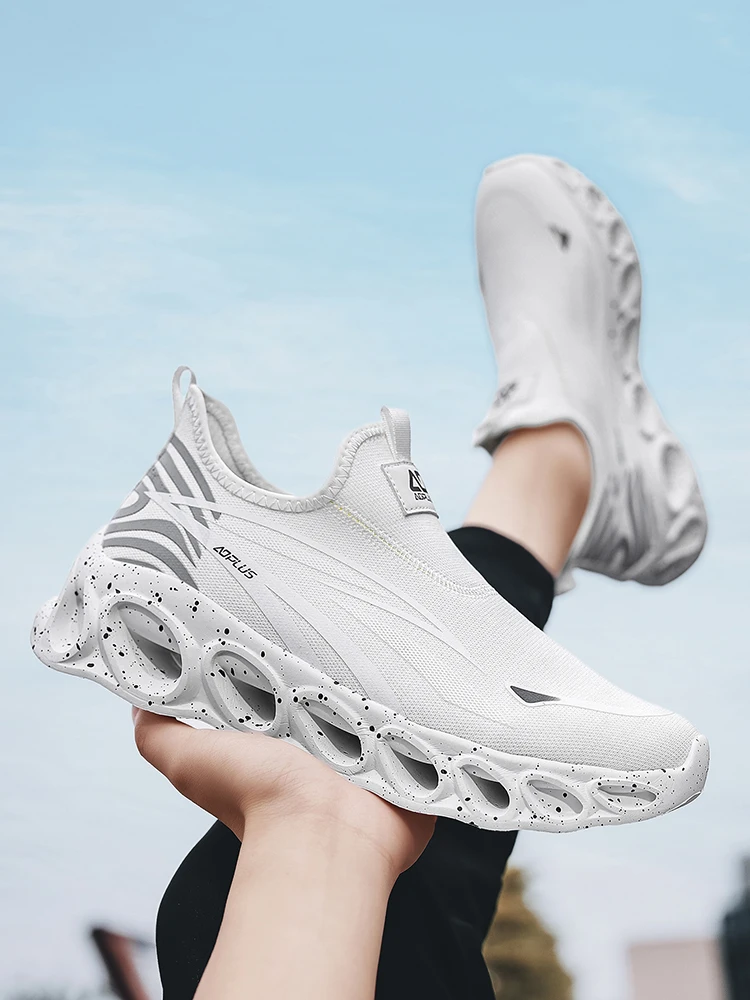 Paar-Sneaker mit dicker Sohle zum Hineinschlüpfen, ausgehöhlte Polsterschuhe, atmungsaktives Mesh, ohne Schnürsenkel, Outdoor-Freizeitschuhe zum Gehen, Übergröße – Detail 4