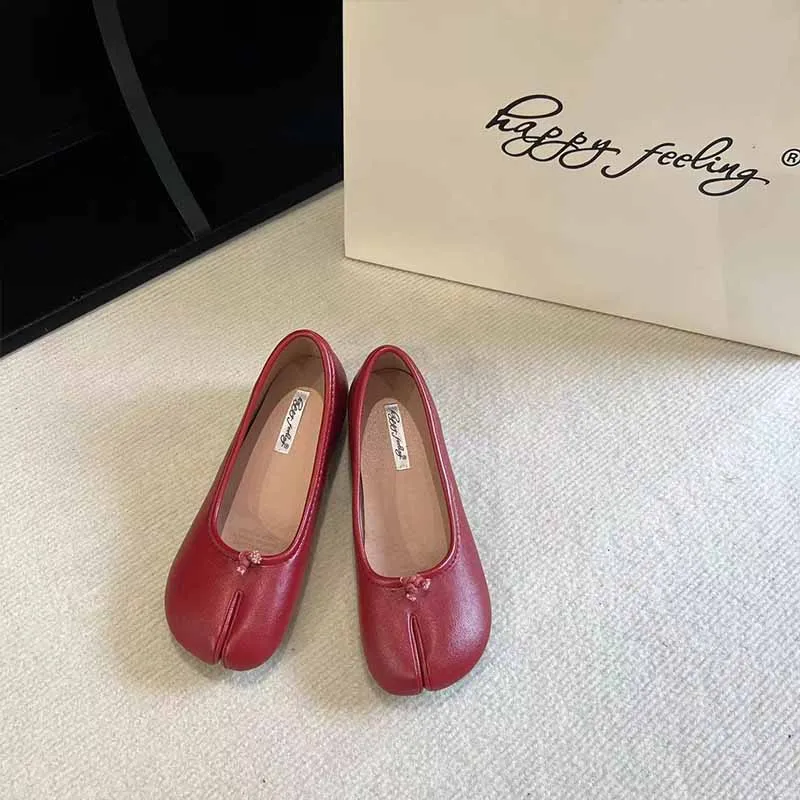 

2025 Women's Inner Heightening Japanese Split-toe Trotter Shoes Luxury Designer Single Shoes Retro Fashion Pedal Split-toe Shoes