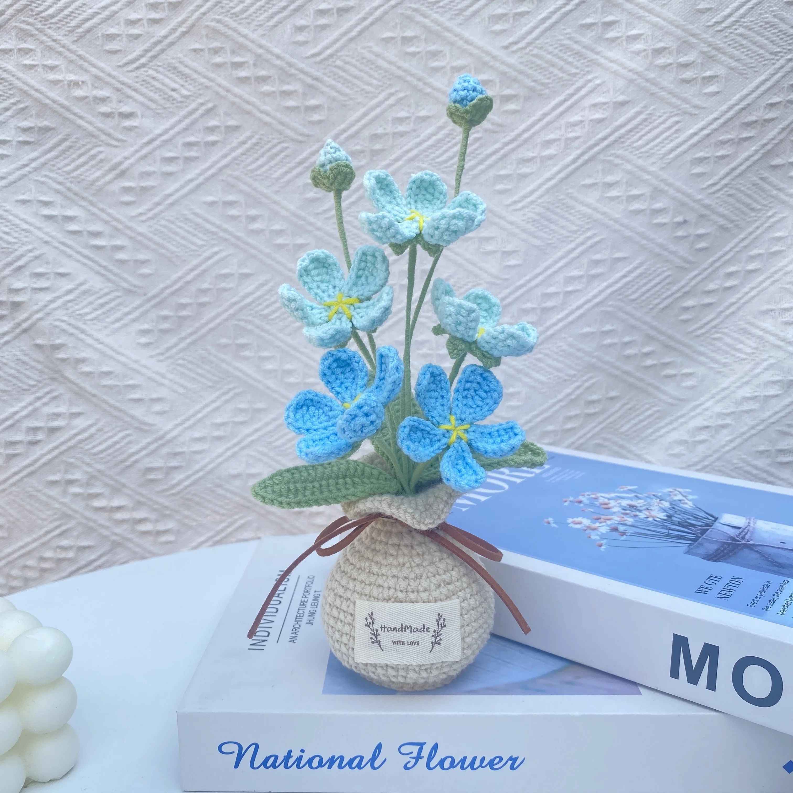 Handgefertigte Häkel-Androsace Umbellata im Topf, Kreative Künstliche Pflanze zur Raumdekoration, Bücherregal-Deko, Geschenk – Detail 5