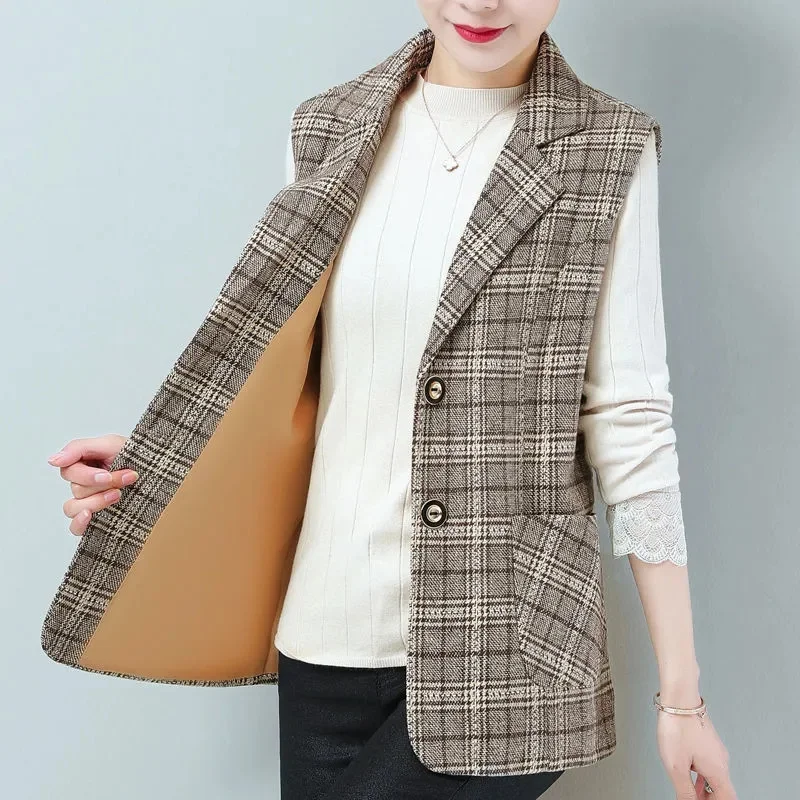 

Women's Waistcoat Wears Joker Spring Clothes The New Mother Wears Middle-Aged Woolen Vest Jacket Short Sleeveless Coat Plaid Top