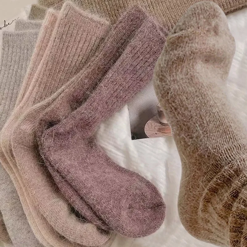 

Winter Knitted Socks Women Cashmere Wool Thicken Warm Women Sockings Japanese Fashion Harajuku Solid Color Thermal Long Socks