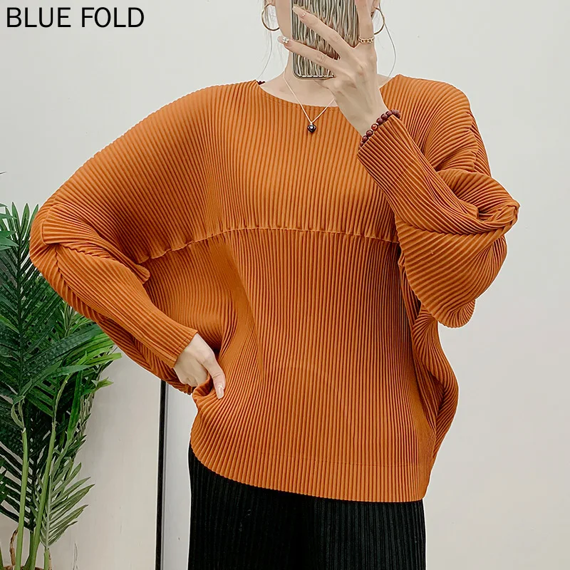 MIYAKE Fish Scale Pleated T-shirt Autumn Fashion Pleated Solid Color Design Slim Fit Long Sleeve Top for Women PLEATS Oversize T