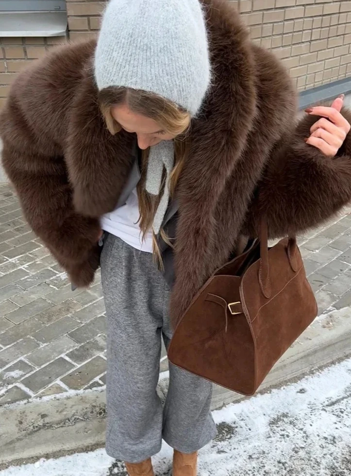 Nouveau Style de rue Faux manteau femmes épais chaud automne hiver en peluche fourrure pardessus de haute qualité col montant veste de fourrure de renard