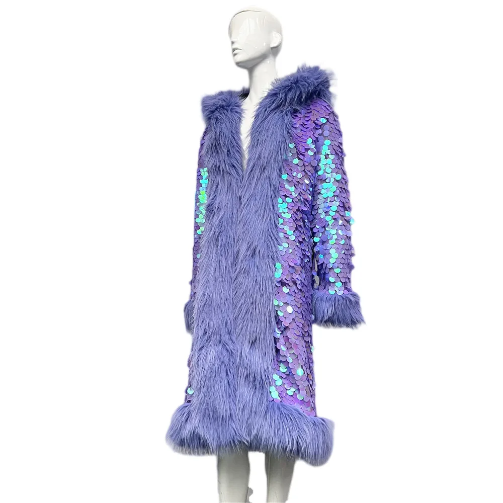 معطف نسائي مرقع بقلنسوة من الفرو الصناعي وأكمام طويلة من فرو الثعلب ملابس خارجية سميكة ودافئة من الفرو مقسمة لمرحلة الحفلات فضفاضة ومزينة بالترتر