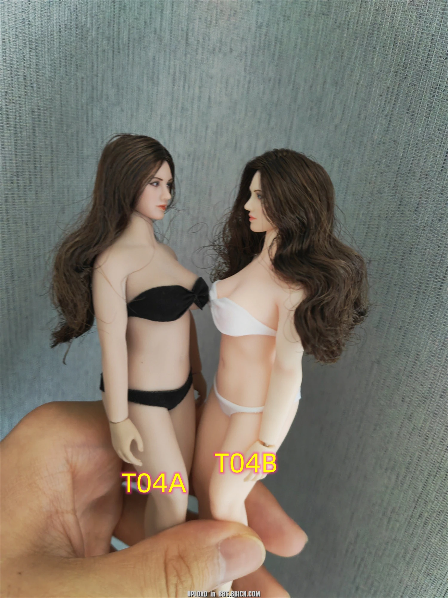 

TBLeague 1/12 PLMB2022-T04AB Plump Seamless Palm Girl Body Flexible Action Figure