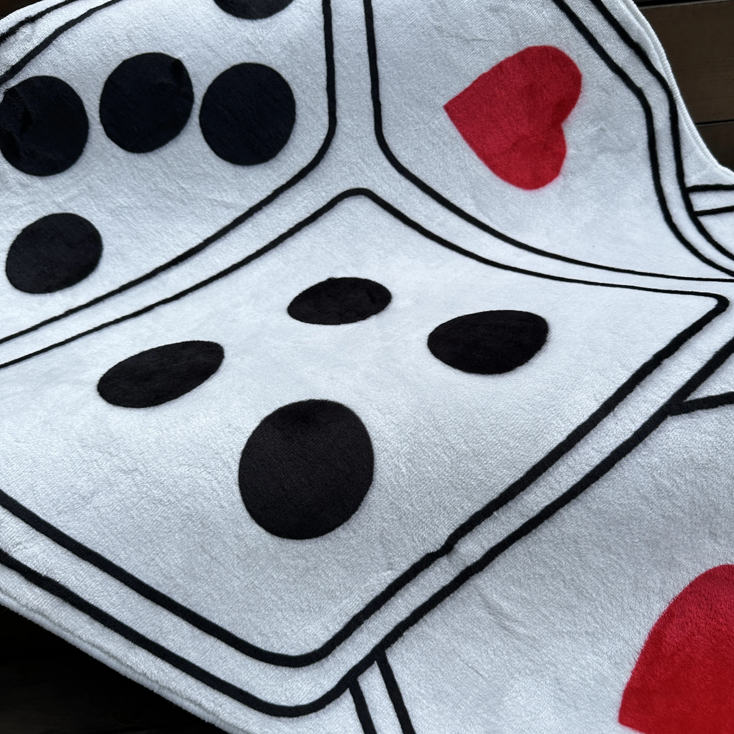 Love Dice Customized Carpet Digital Printing Technology Simple Housewarming Gift Handmade Non-Slip Decorative Carpet