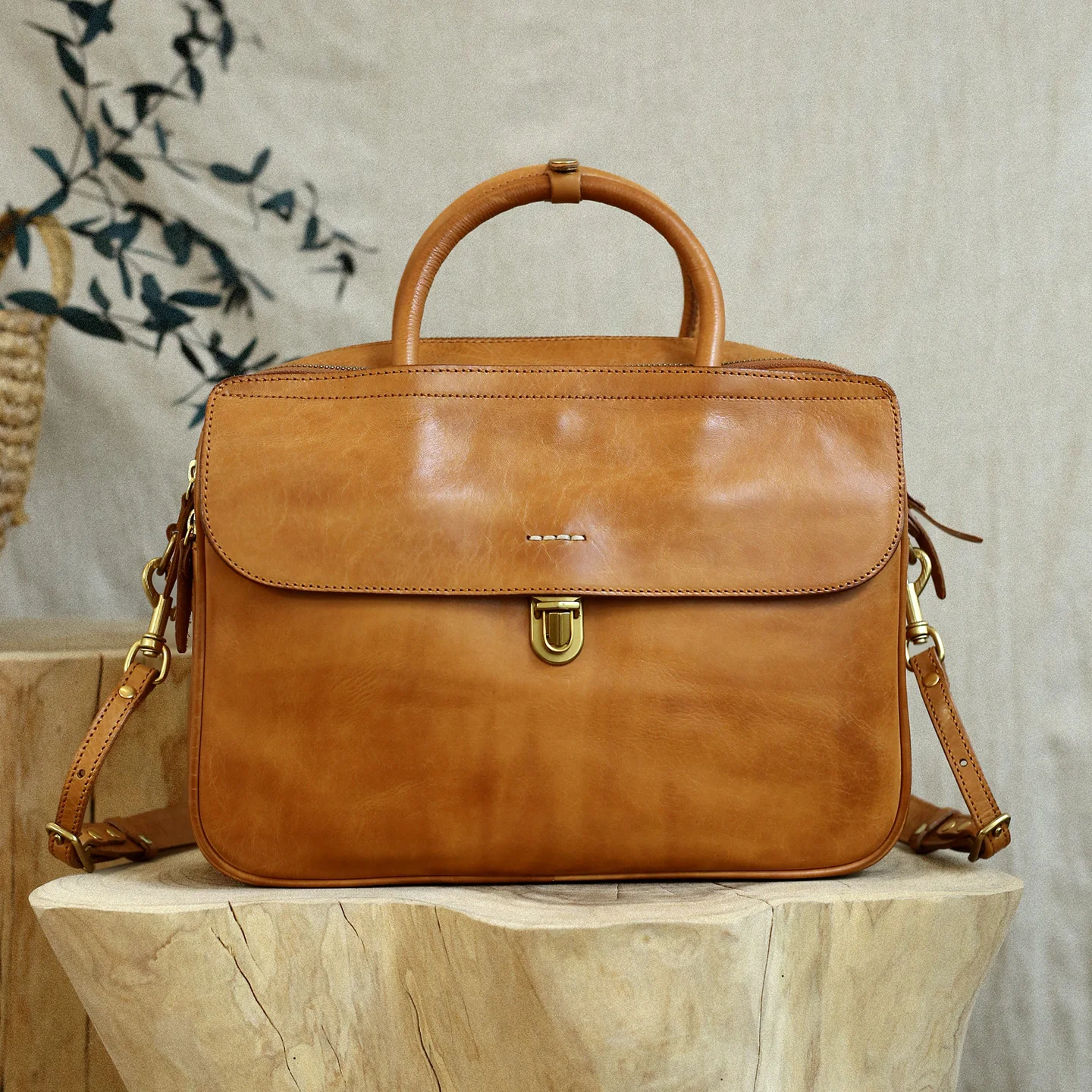 

PNDME fashion vintage handmade genuine leather women briefcase business travel cow leather 13 inch laptop handbag messenger bag