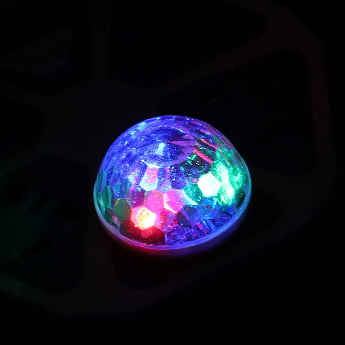 

Portable USB Powered LED Disco Ball Light for Party Wedding Christmas Dj Ktv Stage Home Bar Decoration