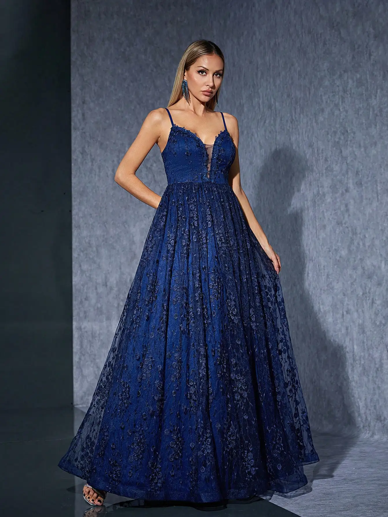 MGIACY   Camisole V-neck embroidered lace three-dimensional lace skirt