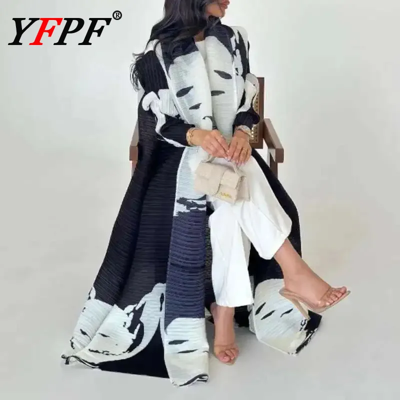 

YFPF 2025 Miyake плиссированный дизайн с принтом, длинная куртка, пальто для женщин, контрастный цвет, свободный пояс, плащи, модная новинка 3A115