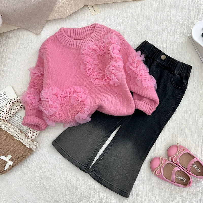

2025 Winter Hot Selling Girls' Mesh Big Flower Decoration Warm Sweater and Gradient Jeans Two Piece Set
